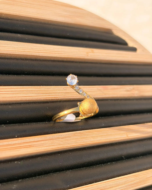 Closed Ring With Stone