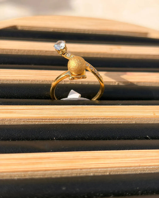 Closed Ring With Stone