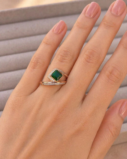 Closed Ring with Green Stone