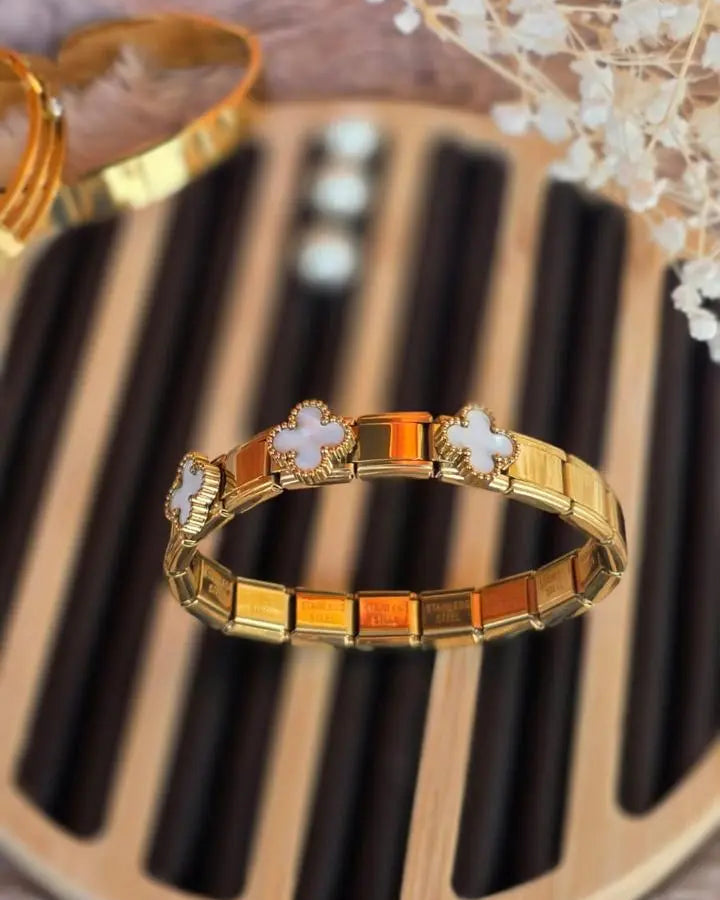 Elastic Band Type Bangle