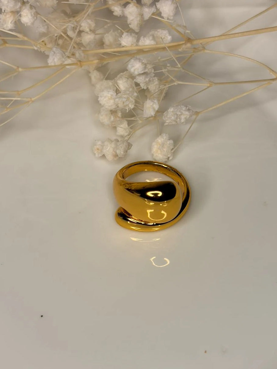 Golden Curve Adjustable Ring