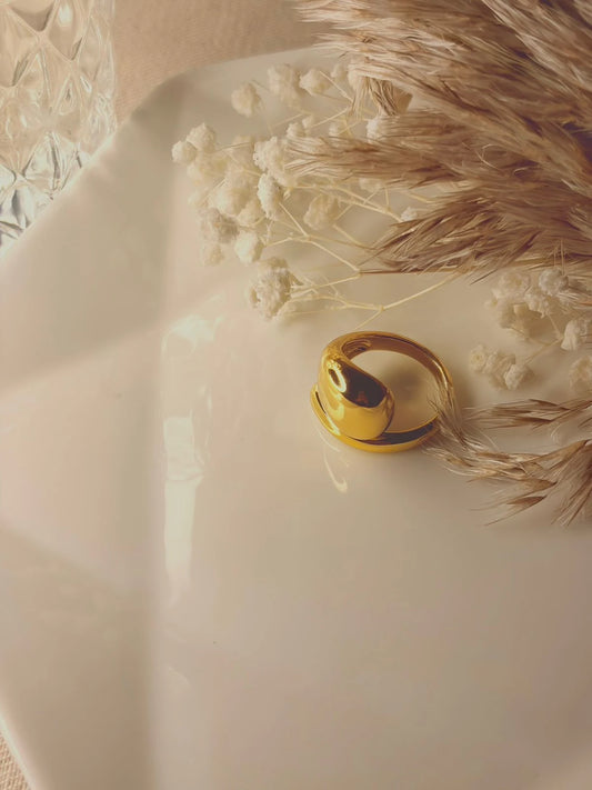 Golden Curve Adjustable Ring