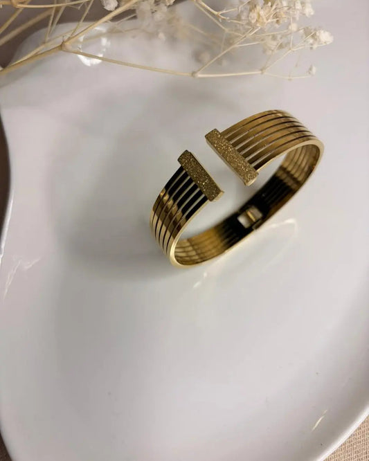Minimal Open Type Bangle