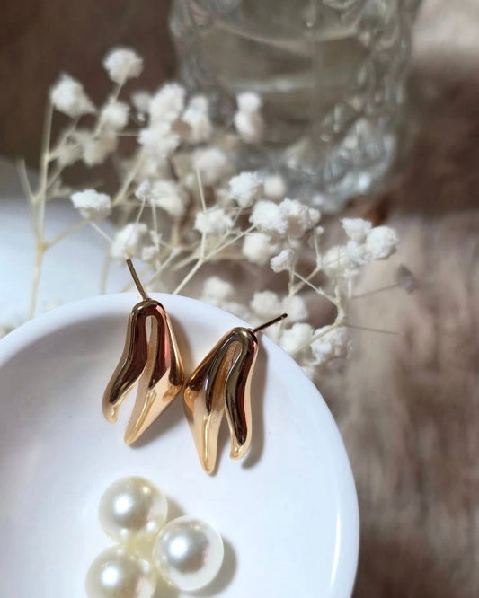 Simple and Cute Earring